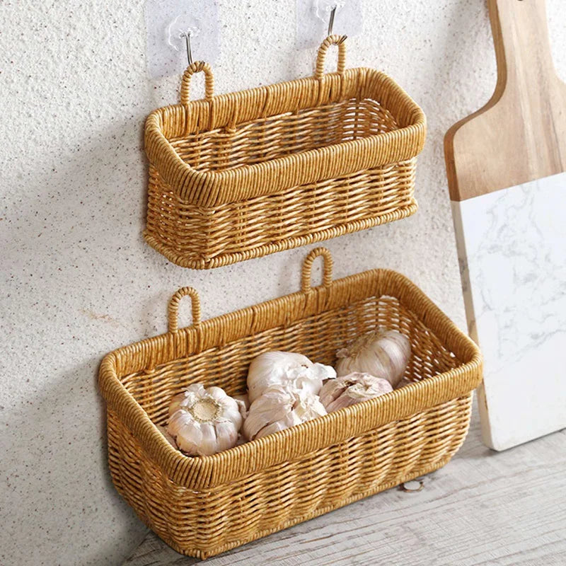 Hanging Fruit Basket Imitation Rattan Wall Mount Basket With Handle Handmade Rattan Woven Organizer Flower Pot Container Basket